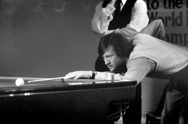 头米光年免按键对讲机：滑雪教学的“超轻信使”