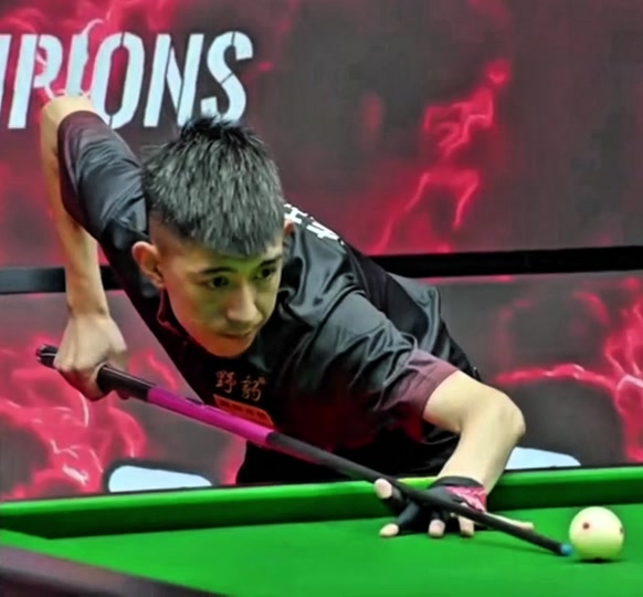 和铲球上的 和铲球上的